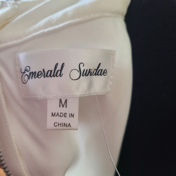 Emerald Sundae White A-Line Mini Dress Size Medium - Picture 7 of 8